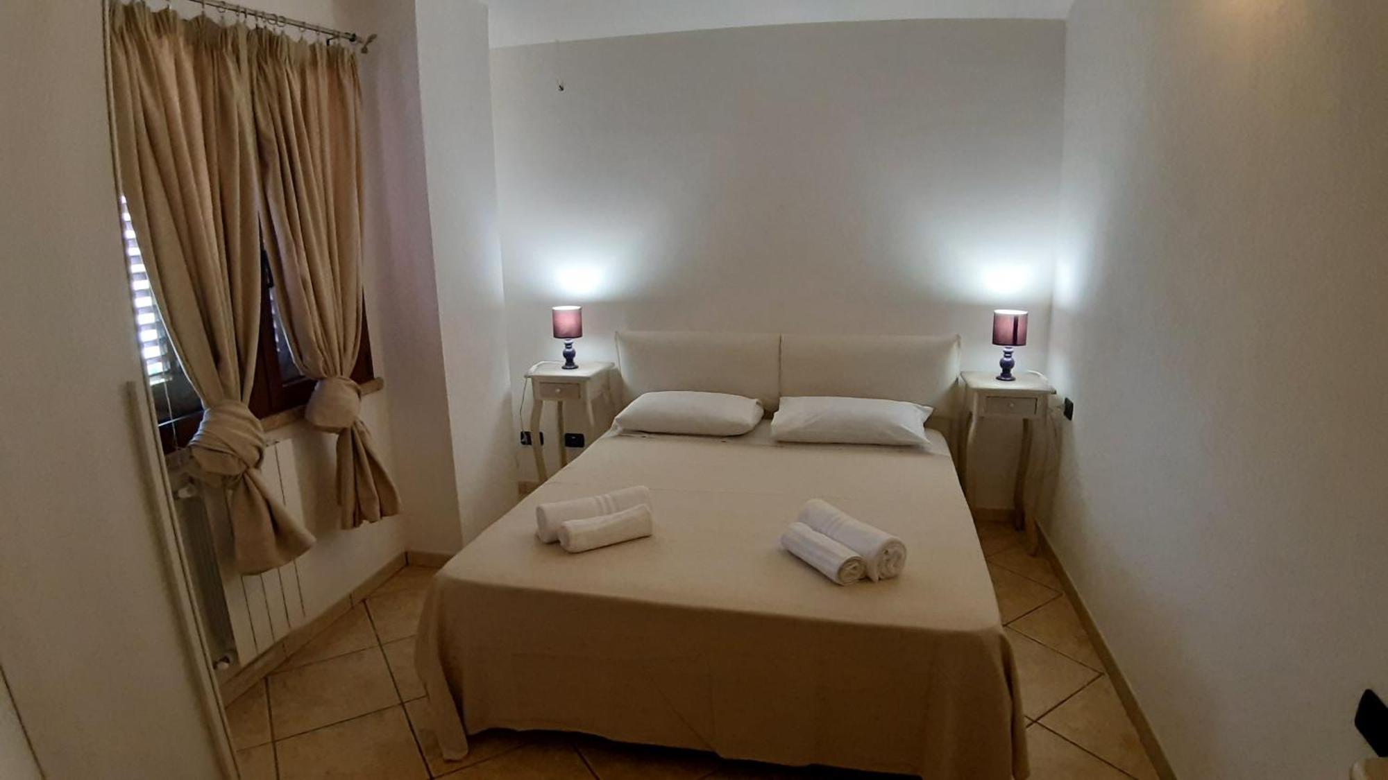 Lo Sguardo Sulla Citta' ,Panoramic View Appartement Olbia Buitenkant foto